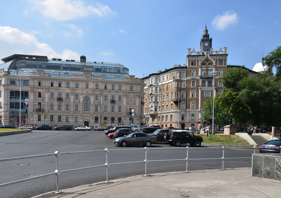 Тургеневская площадь