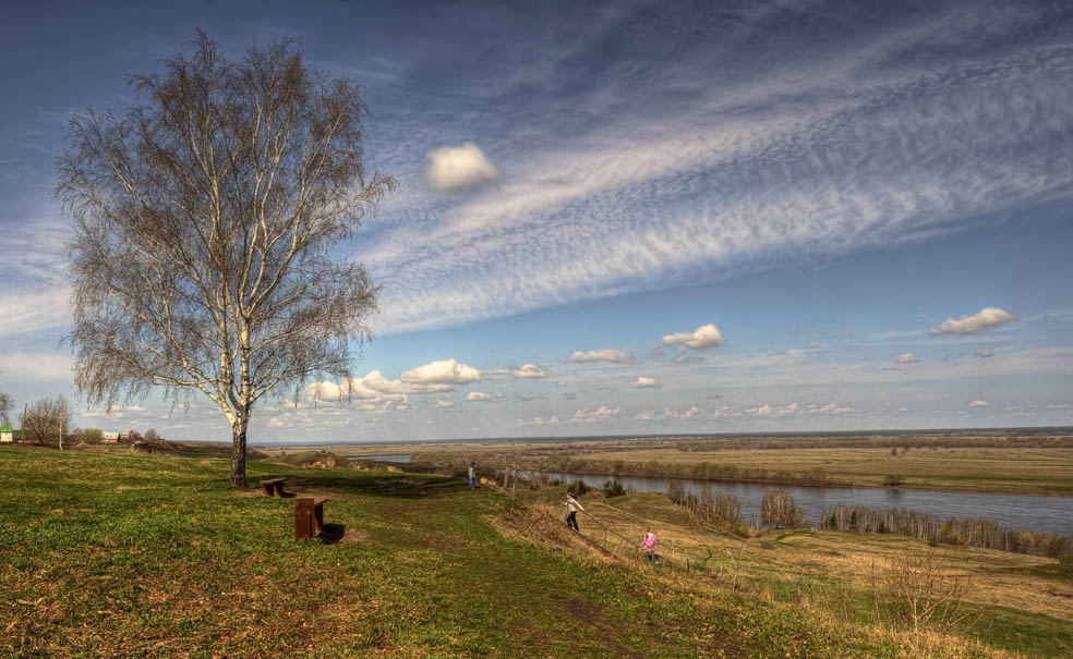 Апрель