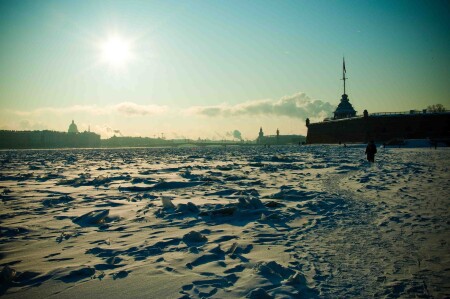 Нева под льдом