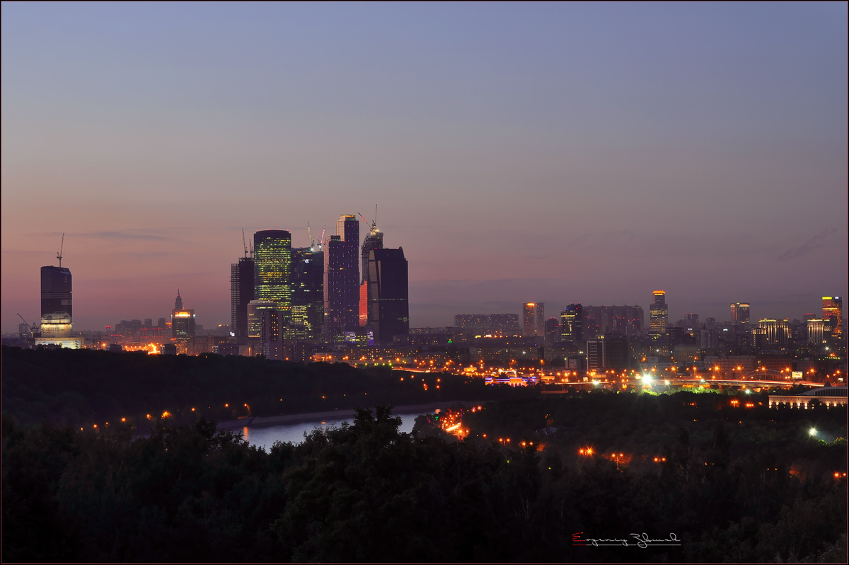 Стандартный московский пейзаж...