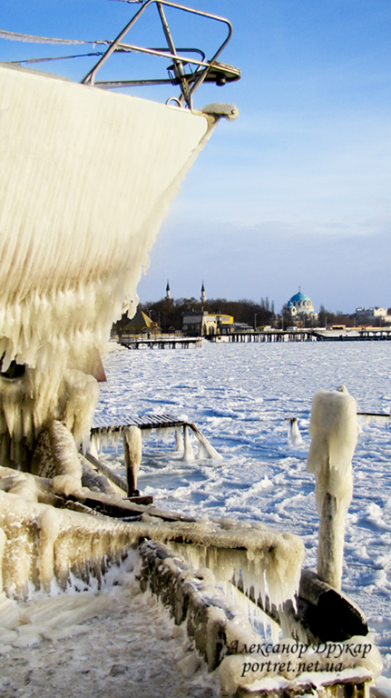 У южных берегов (Евпатория февраль 2012г.)