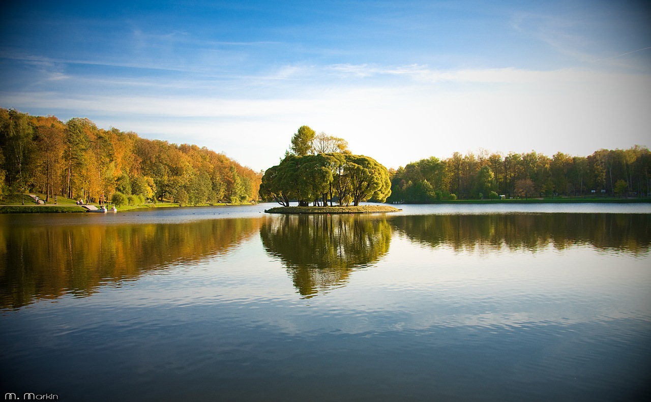 Mirror island