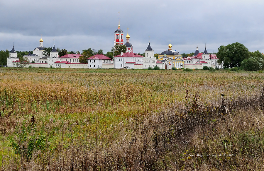 ТРОИЦЕ-СЕРГИЕВ ВАРНИЦКИЙ МОНАСТЫРЬ