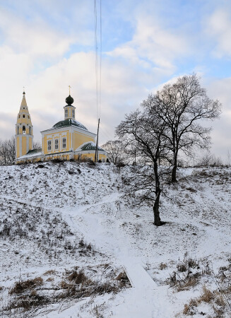 церковь ТРОИЦЫ ЖИВОНАЧАЛЬНОЙ("на погосте")