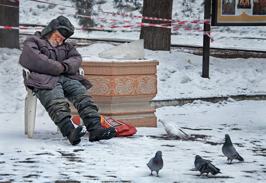 Солдат спит, служба идёт ...