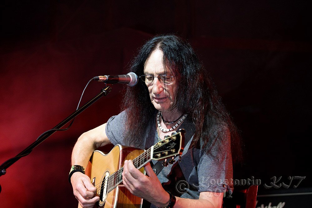 Ken Hensley 25-04-2012