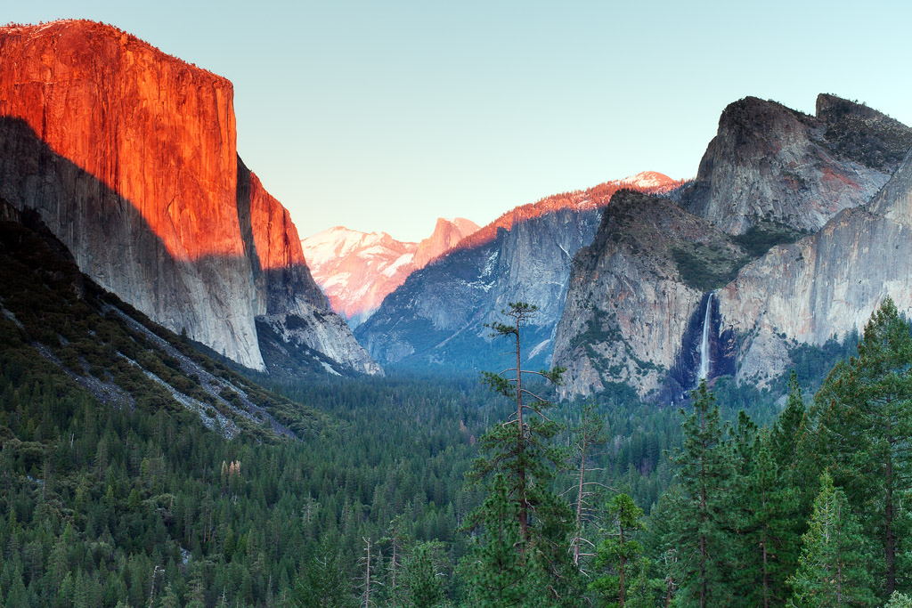 Tunnel View