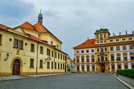 Прага