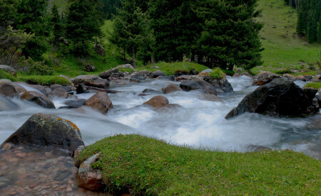 Вода с Аныр-Тора
