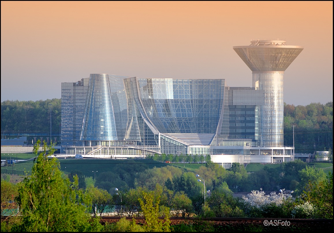 Московский гвоздь или техно-макро.