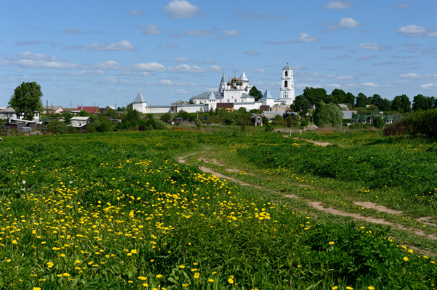 Май в Никитской Слободе