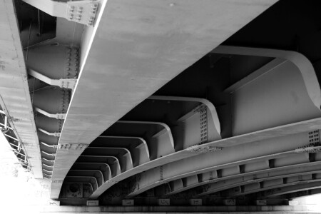 Абстрактно