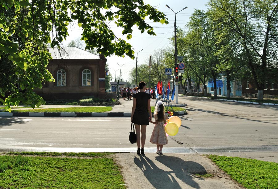 Праздничным утром на Большой Дворянской