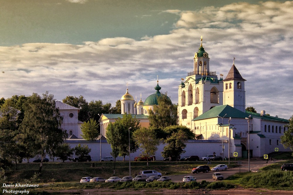 Ярославский Кремль на закате