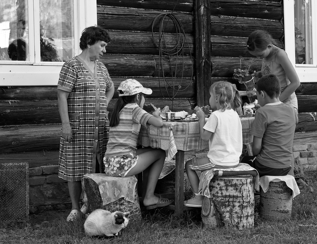 Летний ужин у бабушки