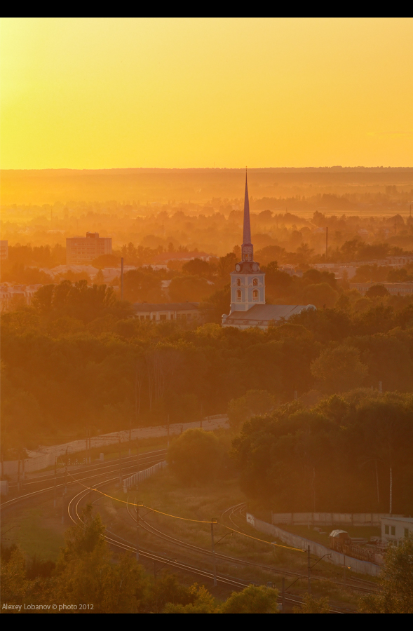 В золоте