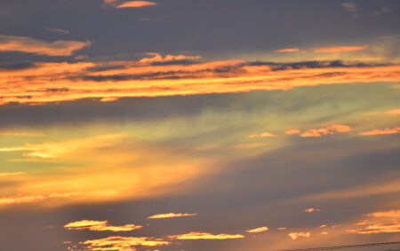 солнце село. свет остался