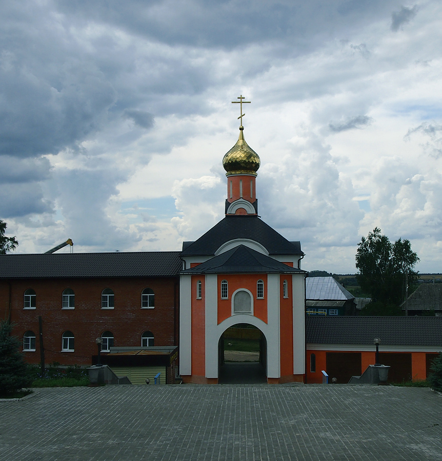 Свято-Васонофиевский женский монастырь.