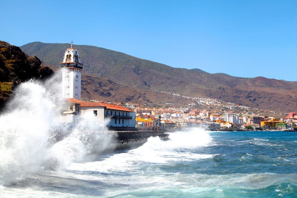 Canarian Waves