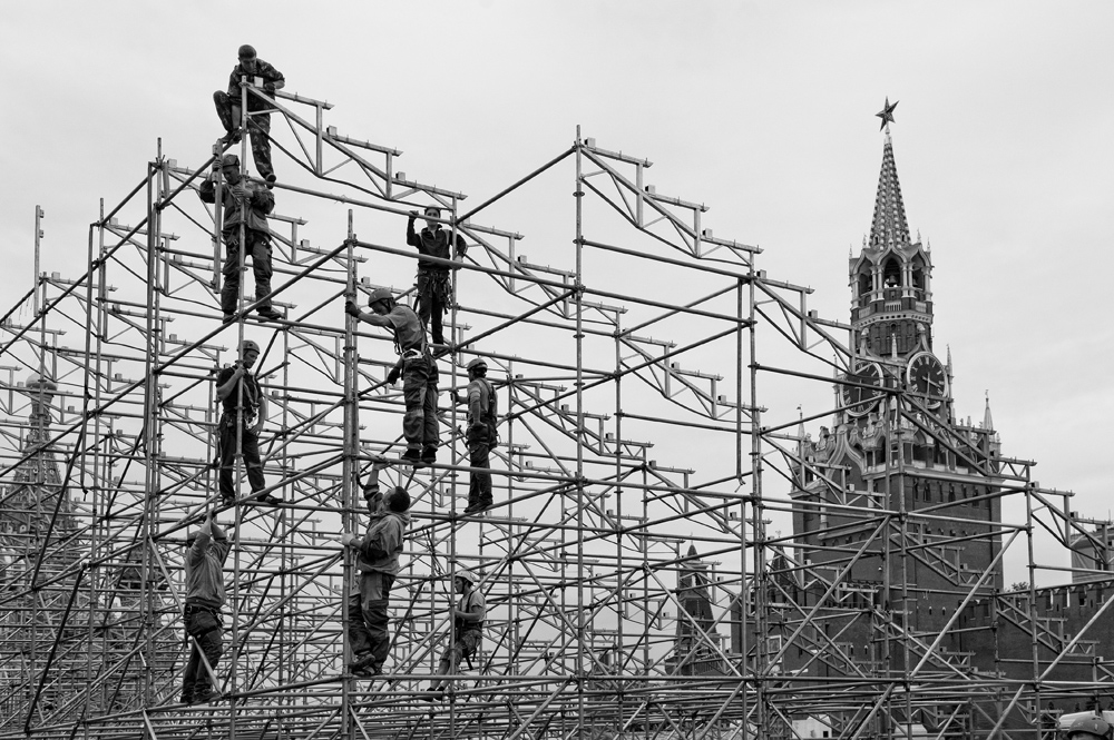 Демонтаж трибун на Красной площади.