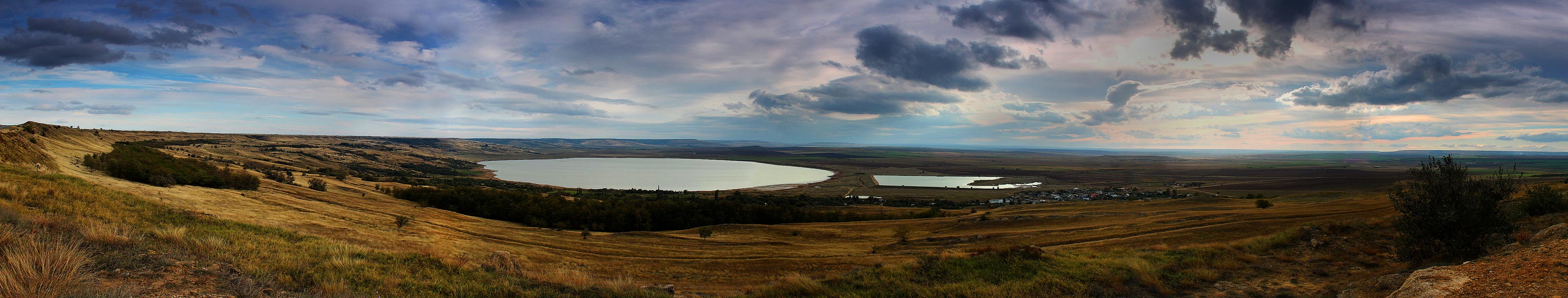 Солёное озеро (панорама)