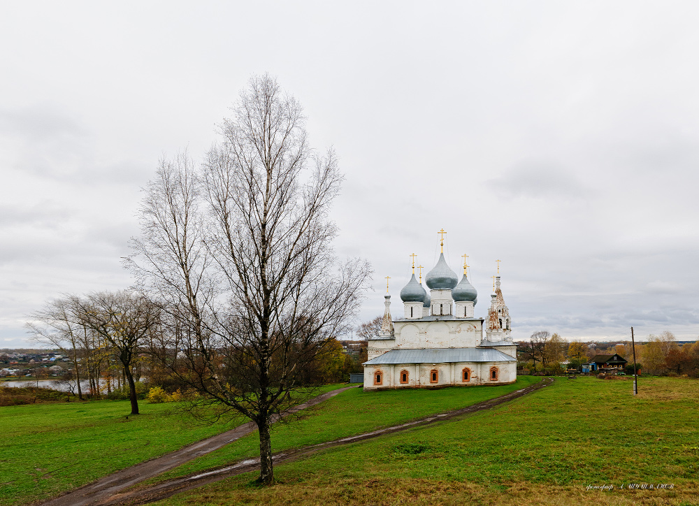 ХРАМ ВОЗДВИЖЕНИЯ КРЕСТА ГОСПОДНЯ