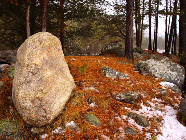 камушек