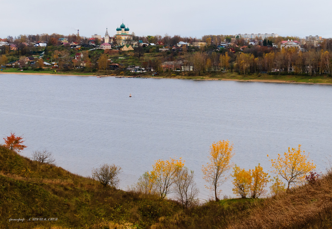 ОСЕННЯЯ ПОРА В ТУТАЕВЕ