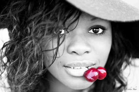 Спелая черешня