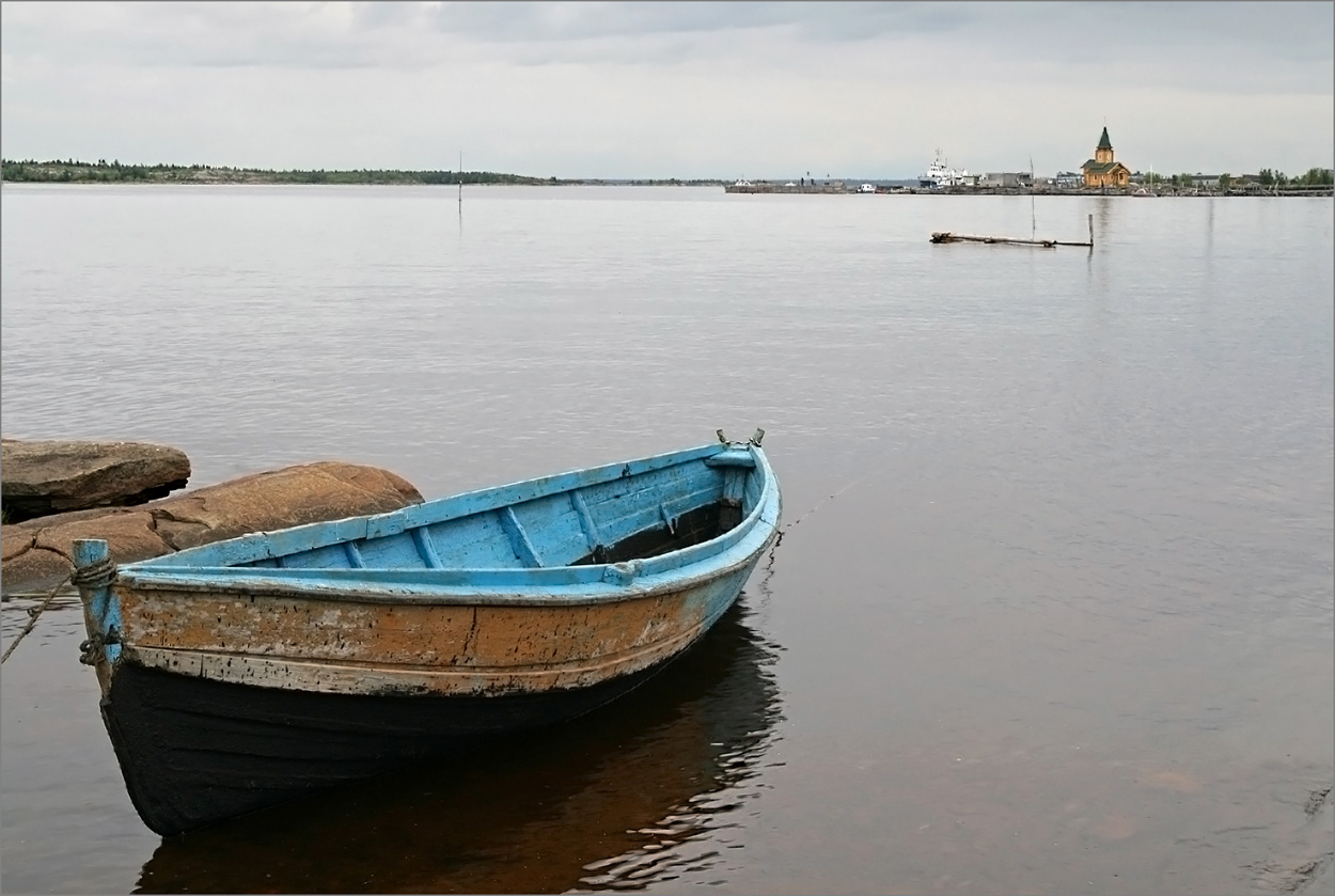 Спокойно Белое море