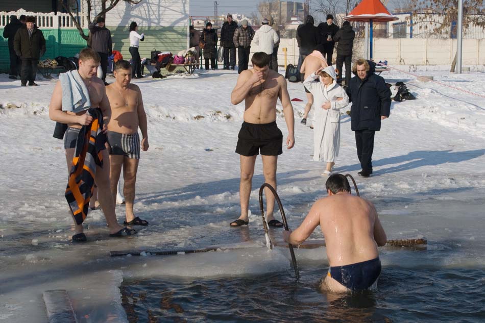 Крещенское купание.