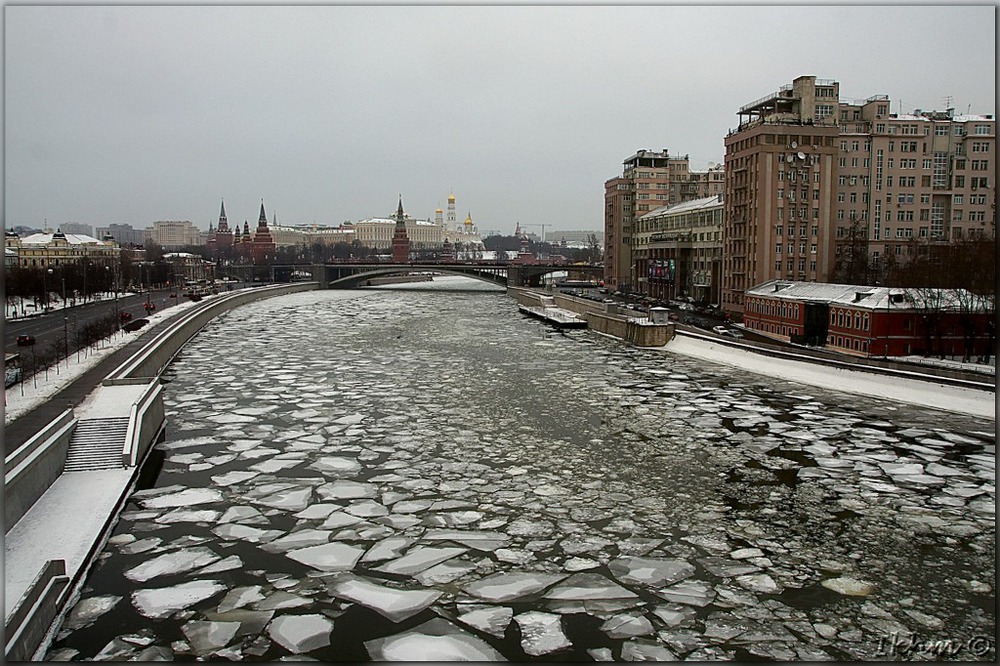 Лед на Москве-реке