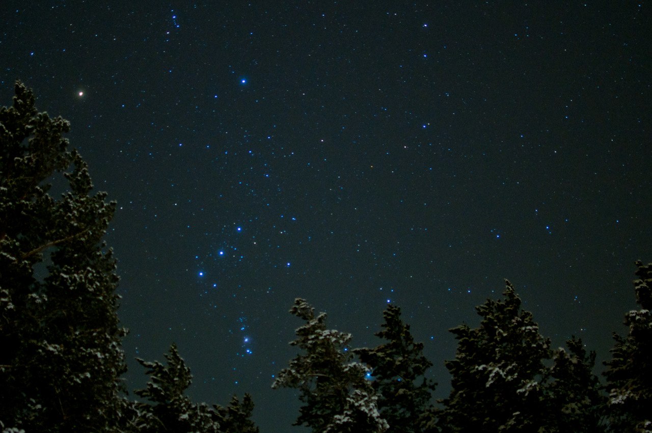 Звезды на небе зажгли фонари.