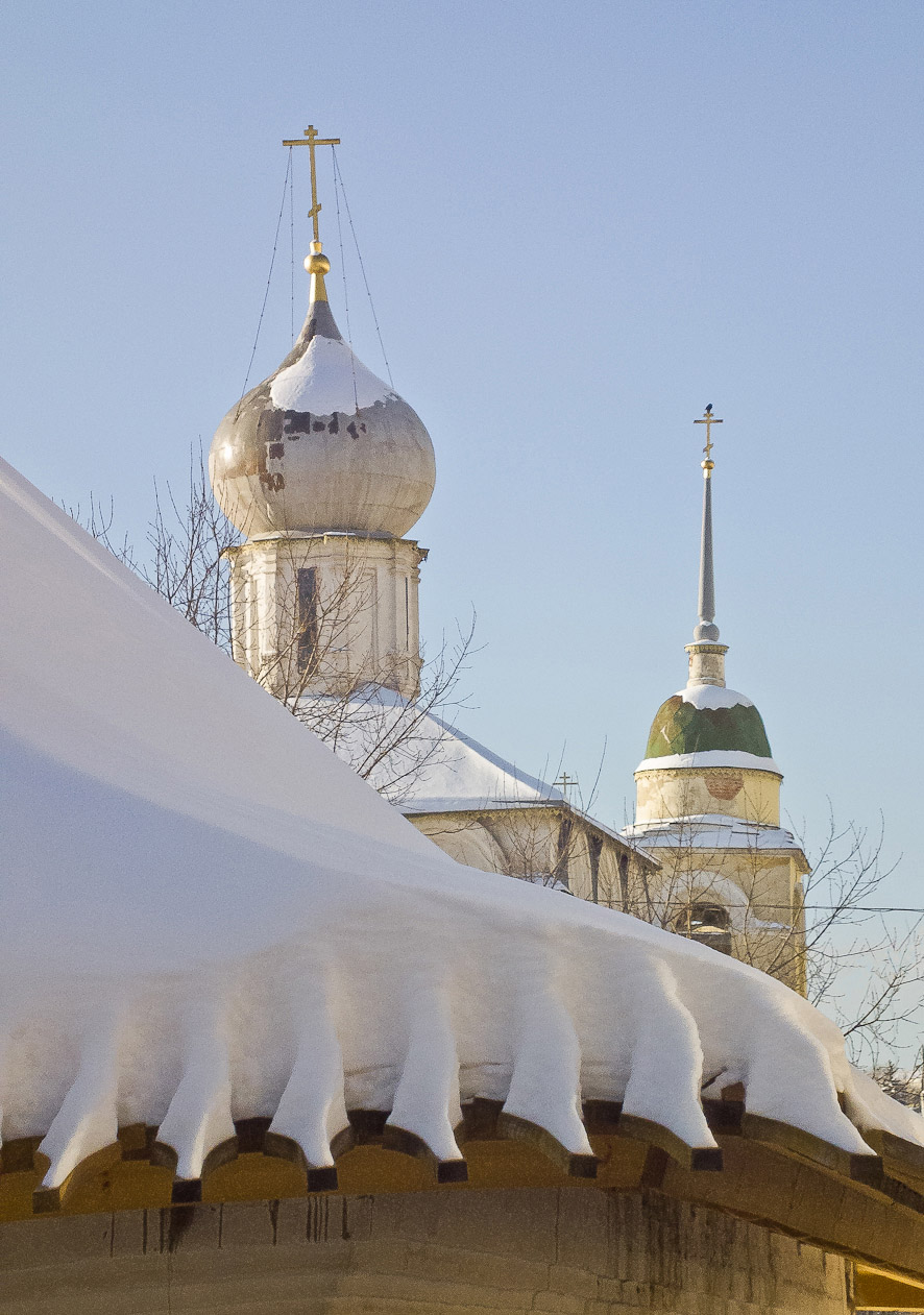 Зима на Варварке . Церковь Максима Блаженного