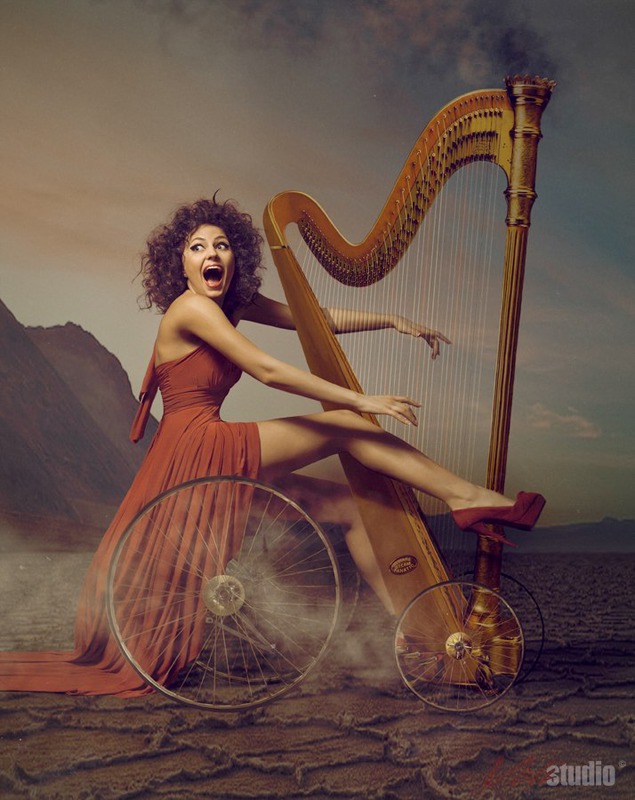 crazy harpist