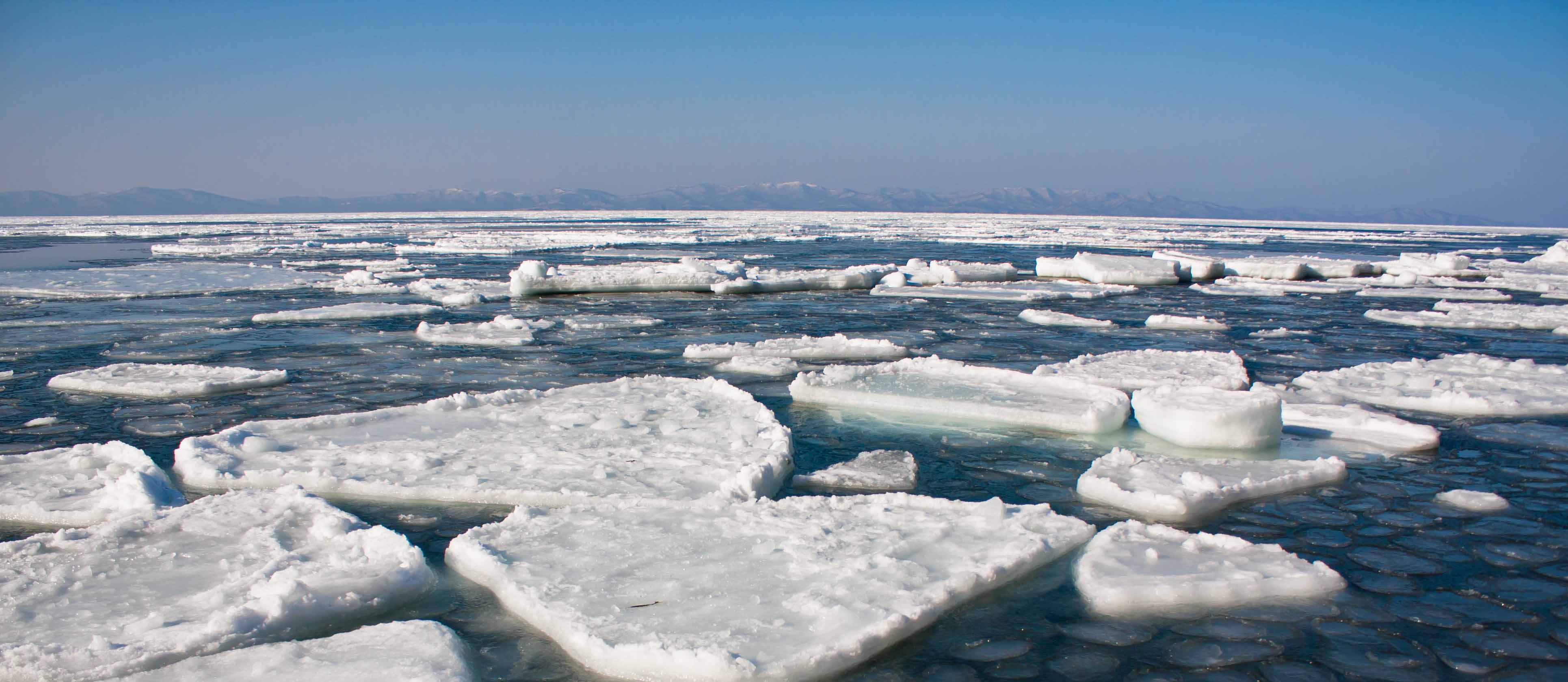 Зимний морской пейзаж