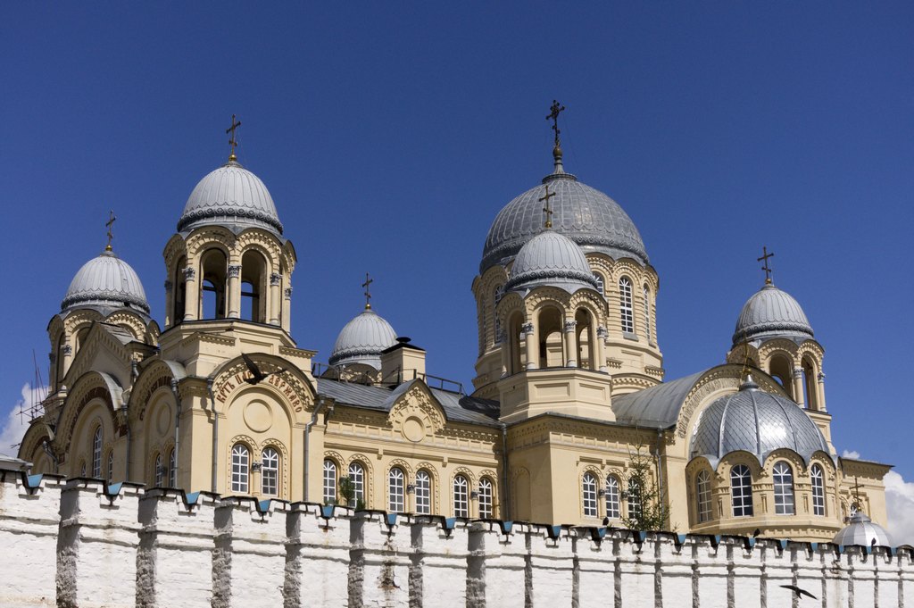 Крестовоздвиженский собор