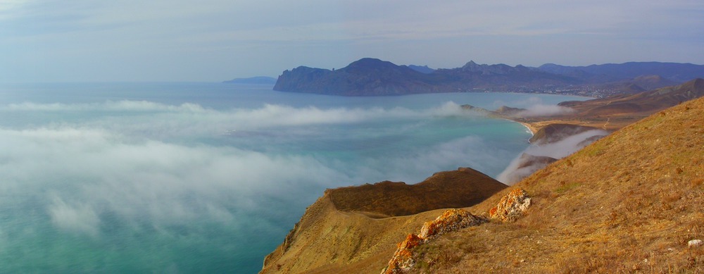 Туманное утро в Крыму