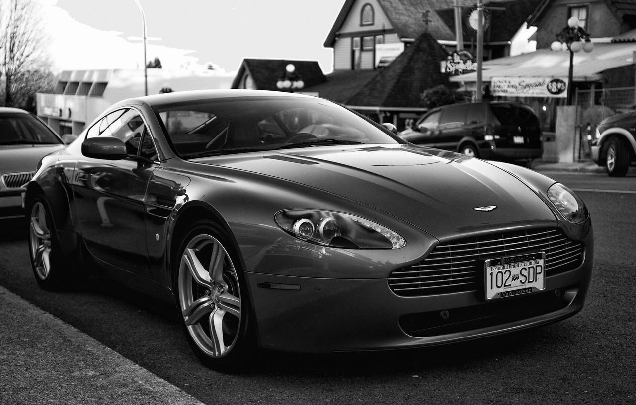 Aston Martin Vantage