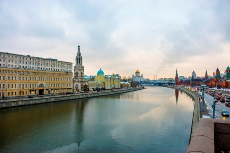 Кремлёвская набережная