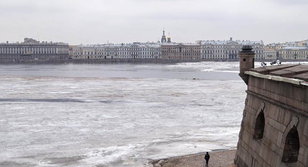 Петербург. Нева. Апрель