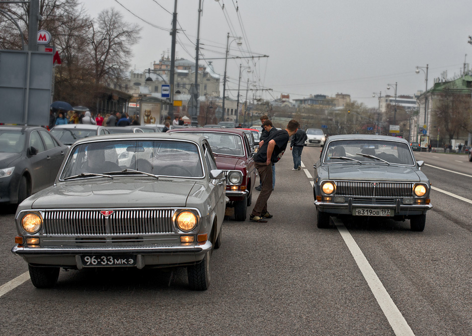 В Москве иногда попадаются иномарки...