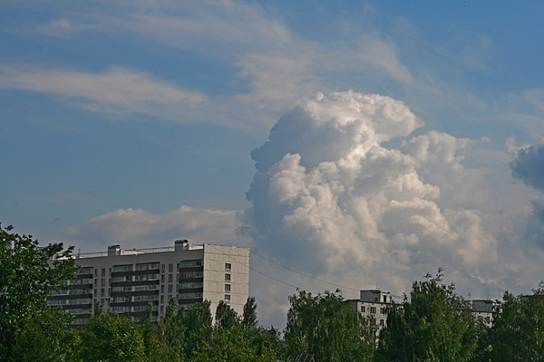 люди в облаках.