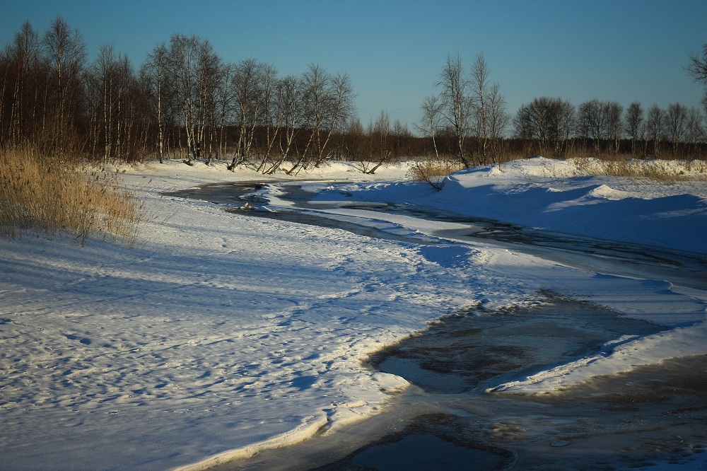 апрель