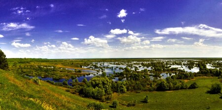 Вид с холма. Кветунь.