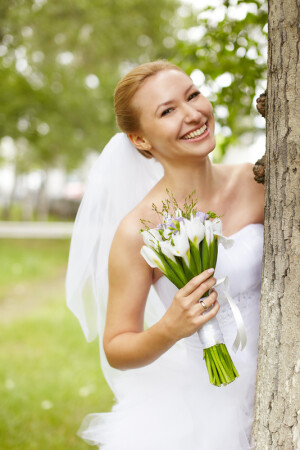 Невеста в парке