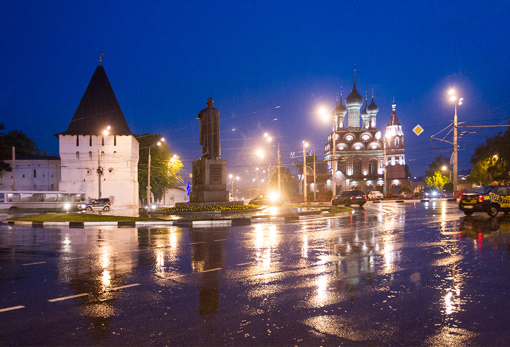 В Ярославле идет дождь...