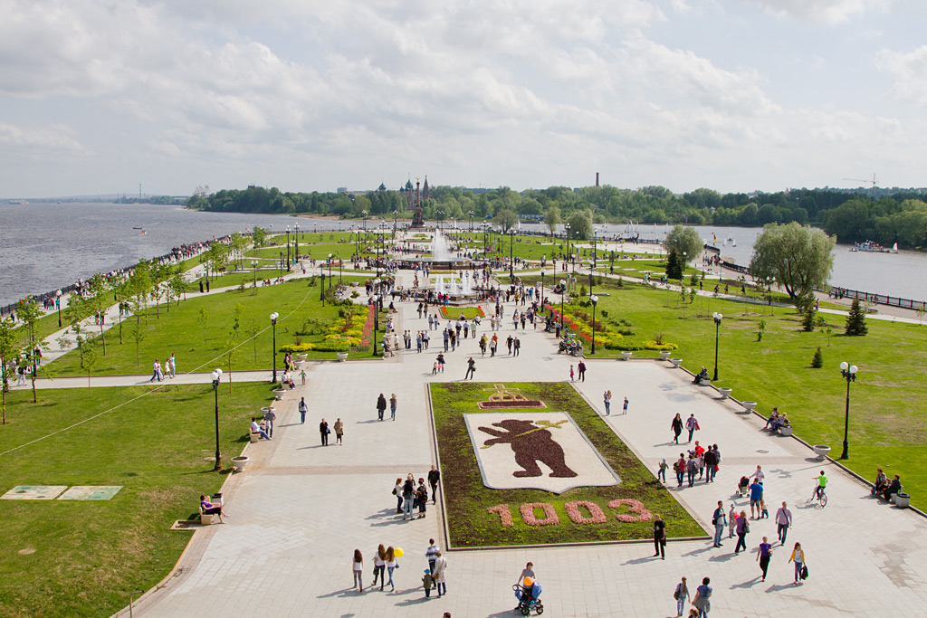 В городе праздник