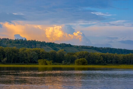 вечер на Волге