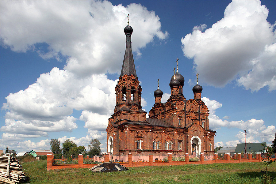 Храм в Козлово.